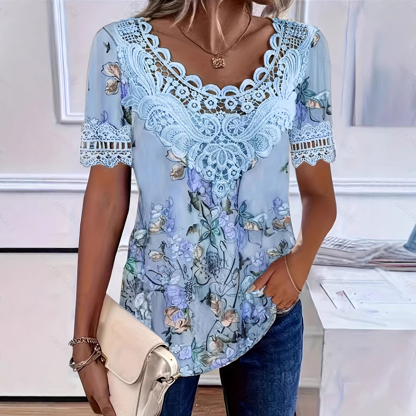 Women's Lace-Patchwork Crew-Neck Short-Sleeve T-Shirt