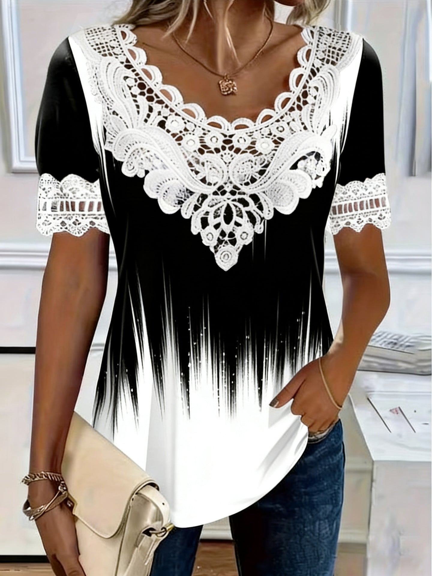 Women's Lace-Patchwork Crew-Neck Short-Sleeve T-Shirt
